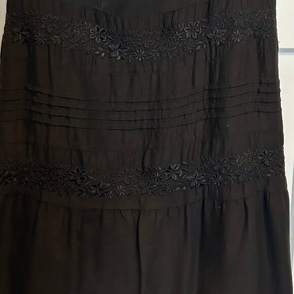 JOHNNIE WAS, RAYON BLK LONG SKIRT, MED TO LG - Picture 2 of 4